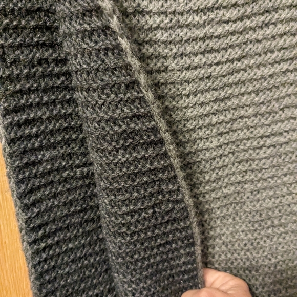 Esprit Circle Scarf - Picture 2 of 4